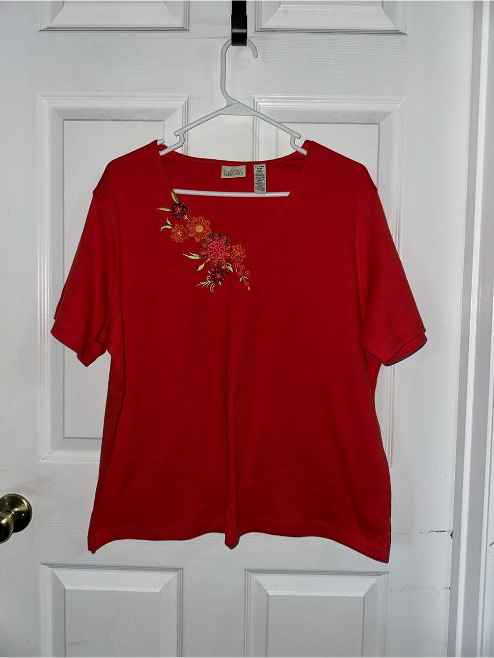 Classic Elements Red Top Size XL (18)